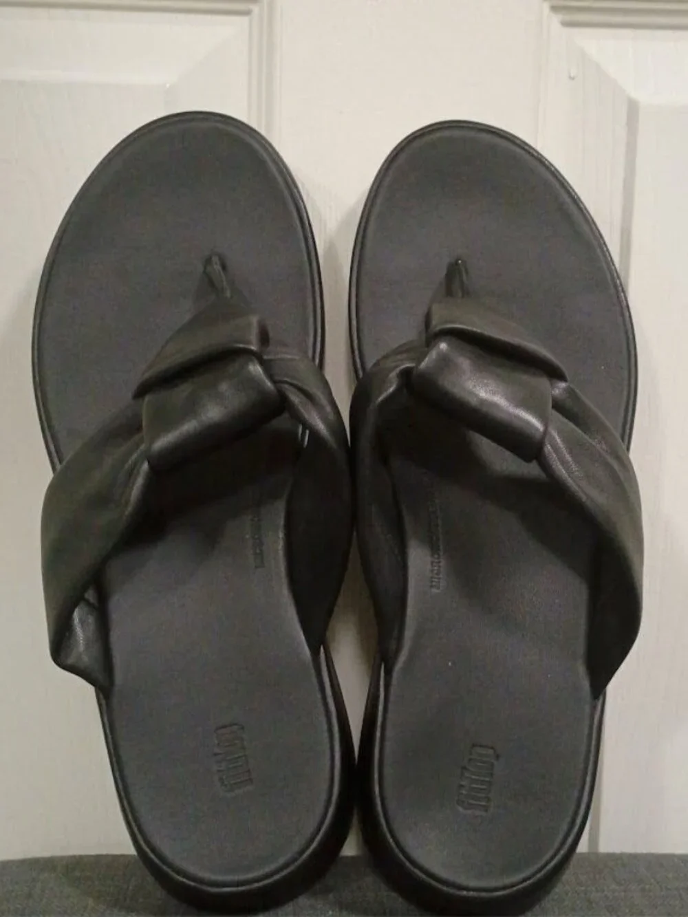 FitFlop Womens Lulu Toe Post Sandals Size 10 Black Leather Comfort - Picture 7 of 8